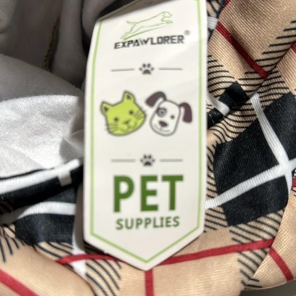 Dog plaid sweater with pocket  medium doggie NWT preppy with hood